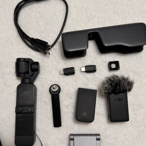DJI Osmo Pocket Camera Set in Black and Gray